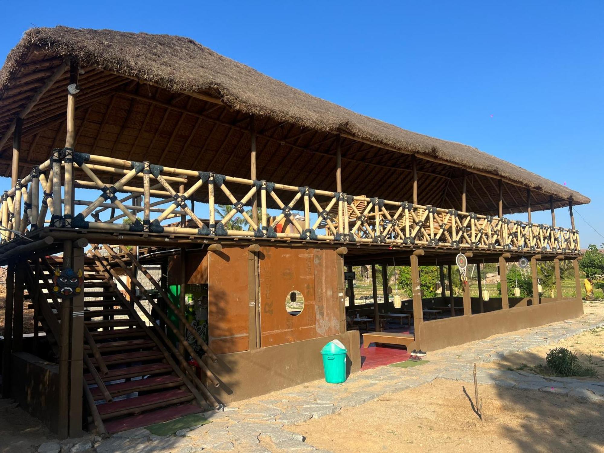 Hippie Land Hampi Hotel Buitenkant foto